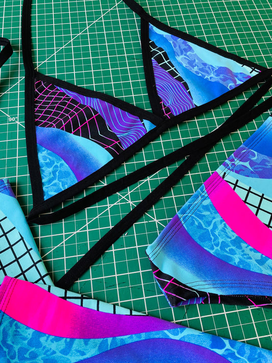 Y2K | Triangle Top + High Waisted High Cut Bottoms + Gloves, Women's Festival Outfit, Rave Set