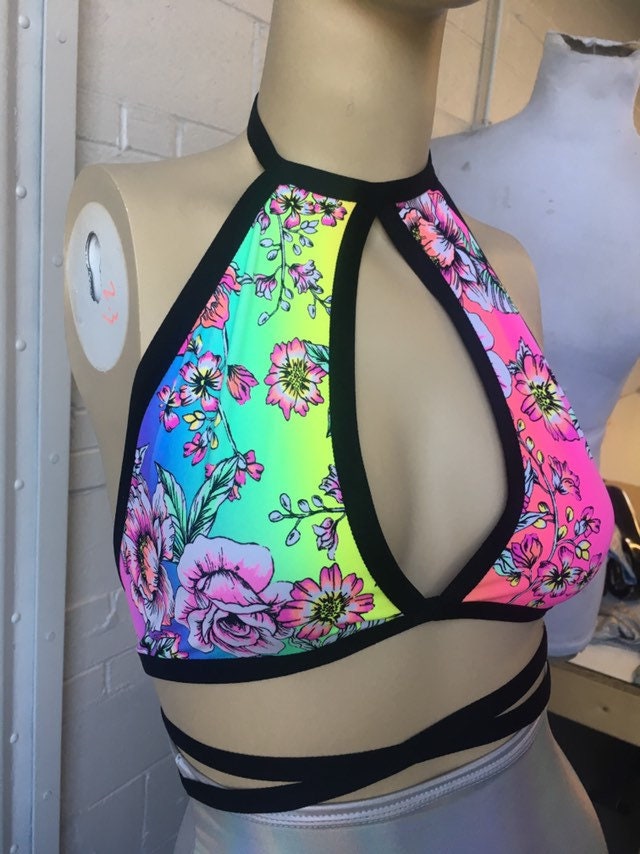 RAINBOW FLOWER | Keyhole Halter top