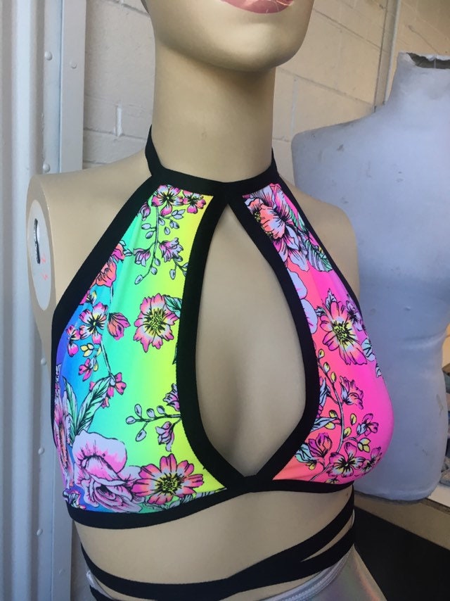 RAINBOW FLOWER | Keyhole Halter top