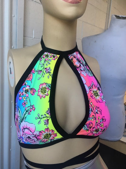 RAINBOW FLOWER | Keyhole Halter top