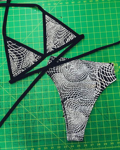 ULTRA WAVE | REFLECTIVE | Triangle Top, Women's Festival Outfit, Rave Set