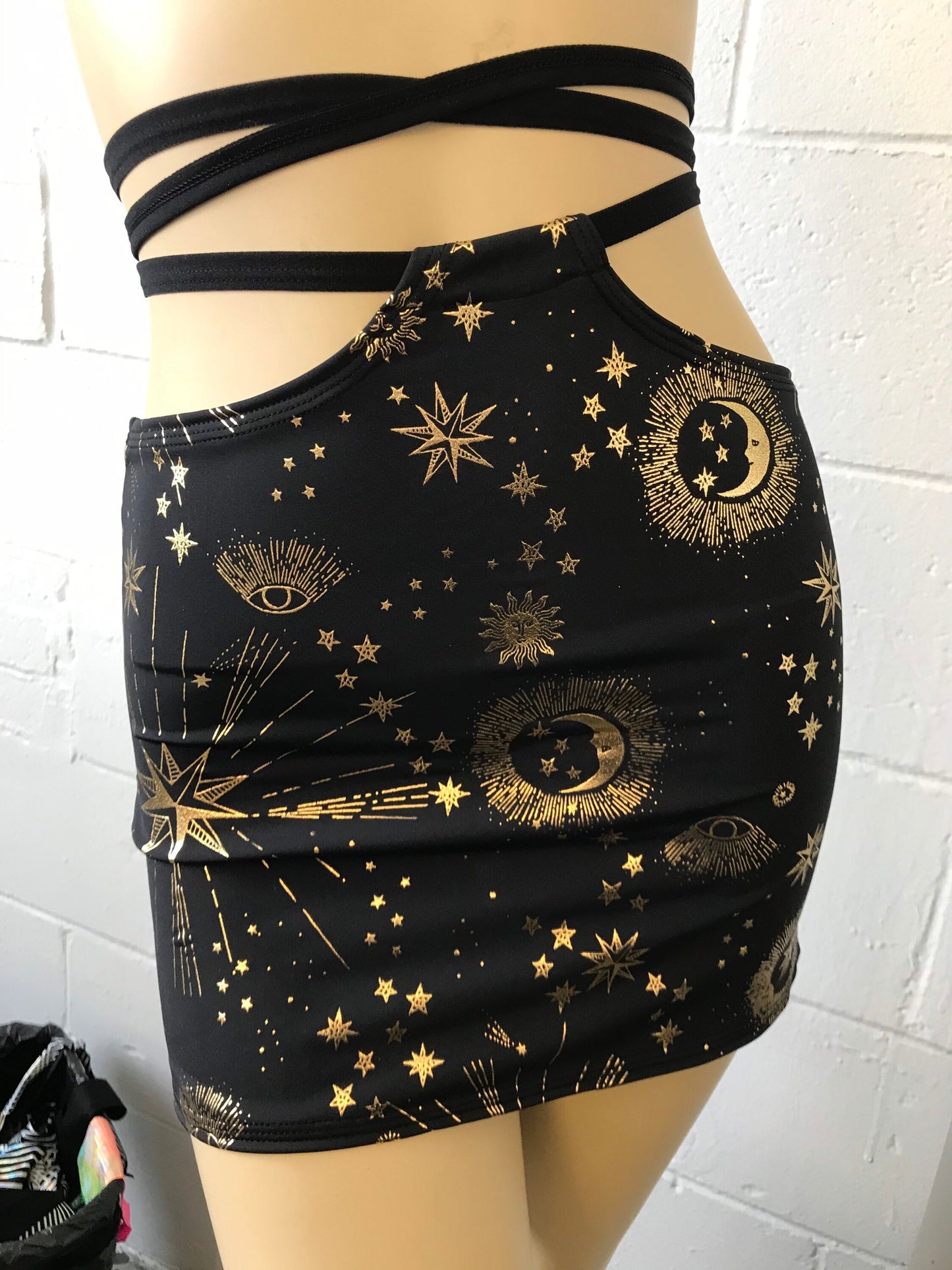 GOLD GODDESS VIBES | Mini Tie Skirt