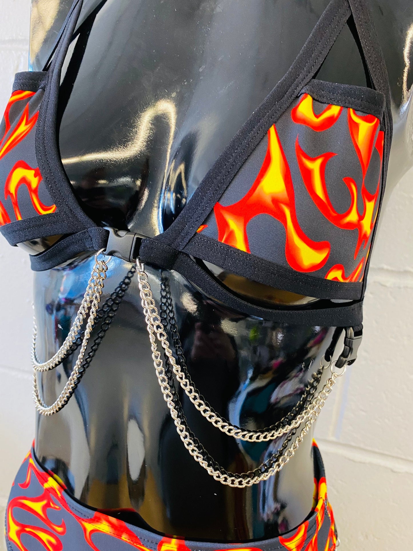 THAT'S HOT | Chain Cage Top + High Waisted High Cut Chain Bottoms + Face Mask + Gloves, Women's Festival Outfit, Rave Set
