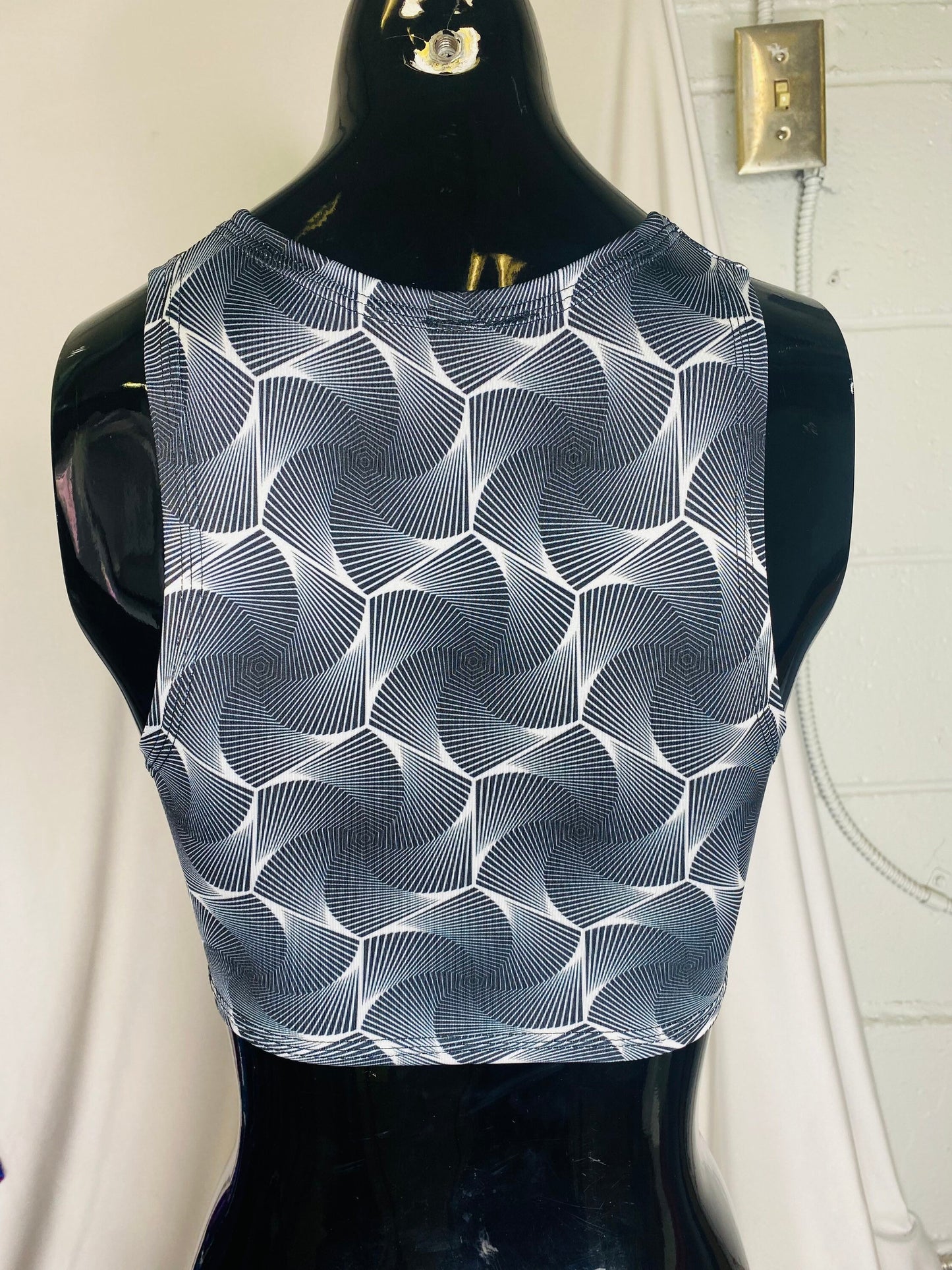 HEXX | Sporty Crop Top, Women's Festival Top, Rave Top