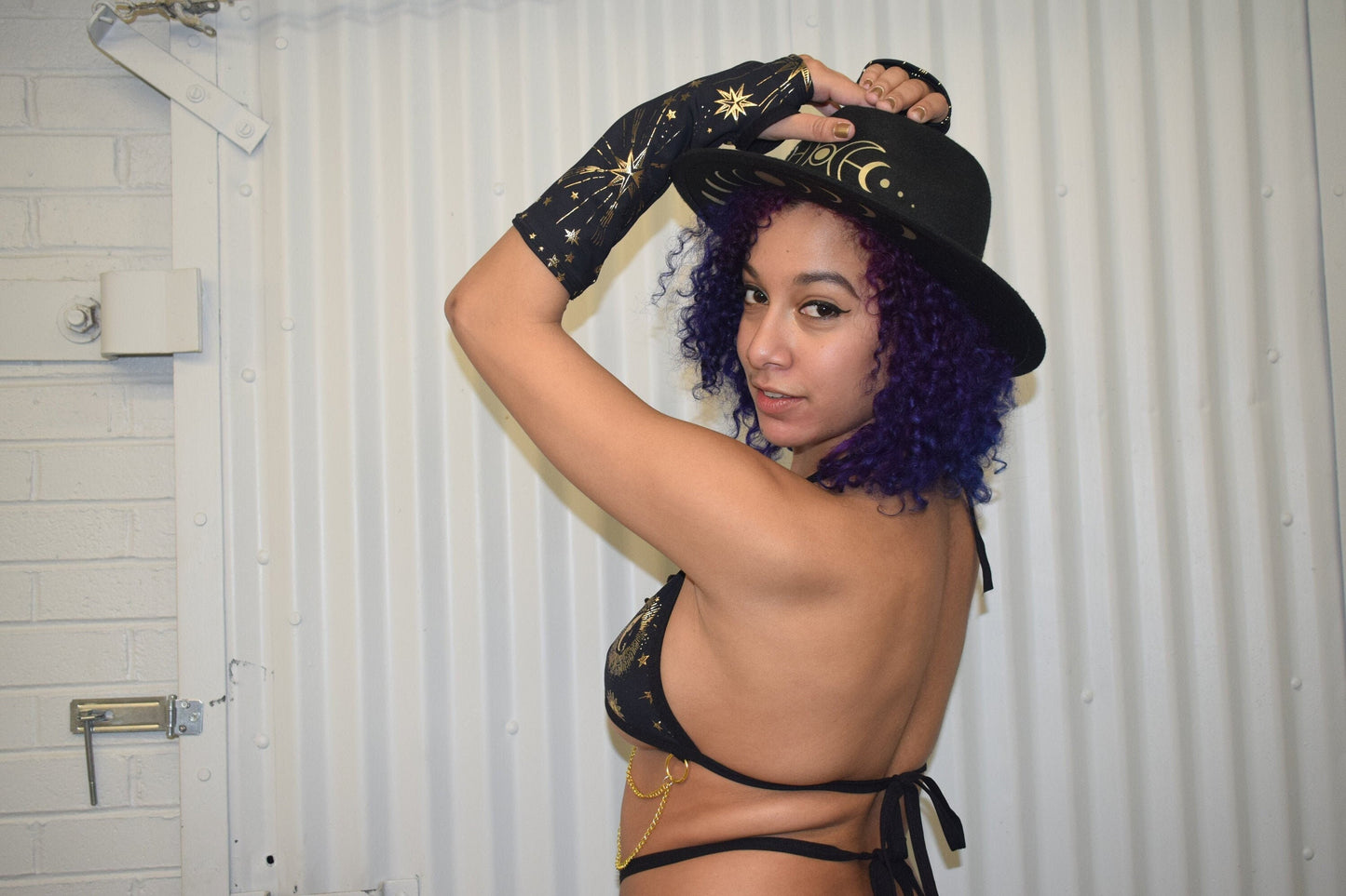 GOLD GODDESS VIBES | Thumb Hole Gloves, Festival Accessories, Rave Gloves